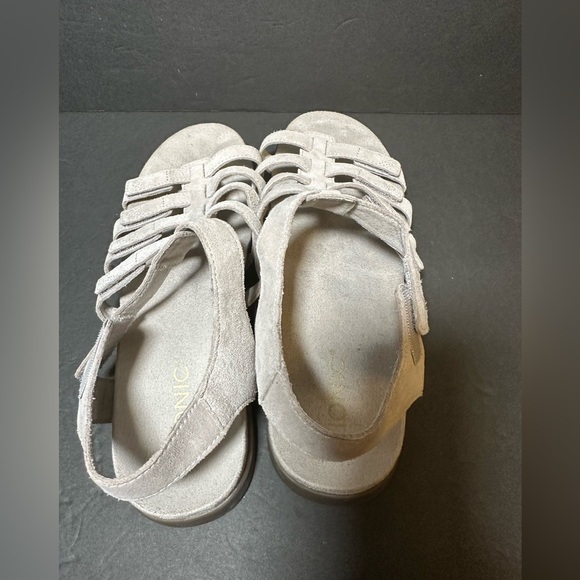 Vionic Ritta Light Grey Suede Gladiator Adjustable Strap Sandals Size 10 - Picture 2 of 6